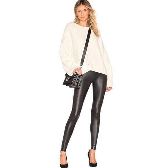 SPANX Black Faux Leather Leggings Shimmer w/ Crack Effect Women Small Shaping - Picture 15 of 15